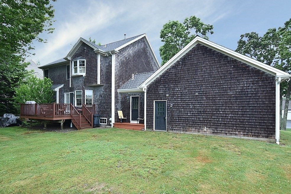 107 Manchester Ave Somerset, MA 02726 - Thumbnail 5