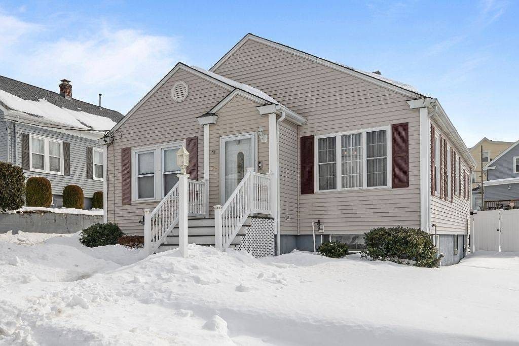 19 Benedict St North Providence, RI 02904 - Thumbnail 5