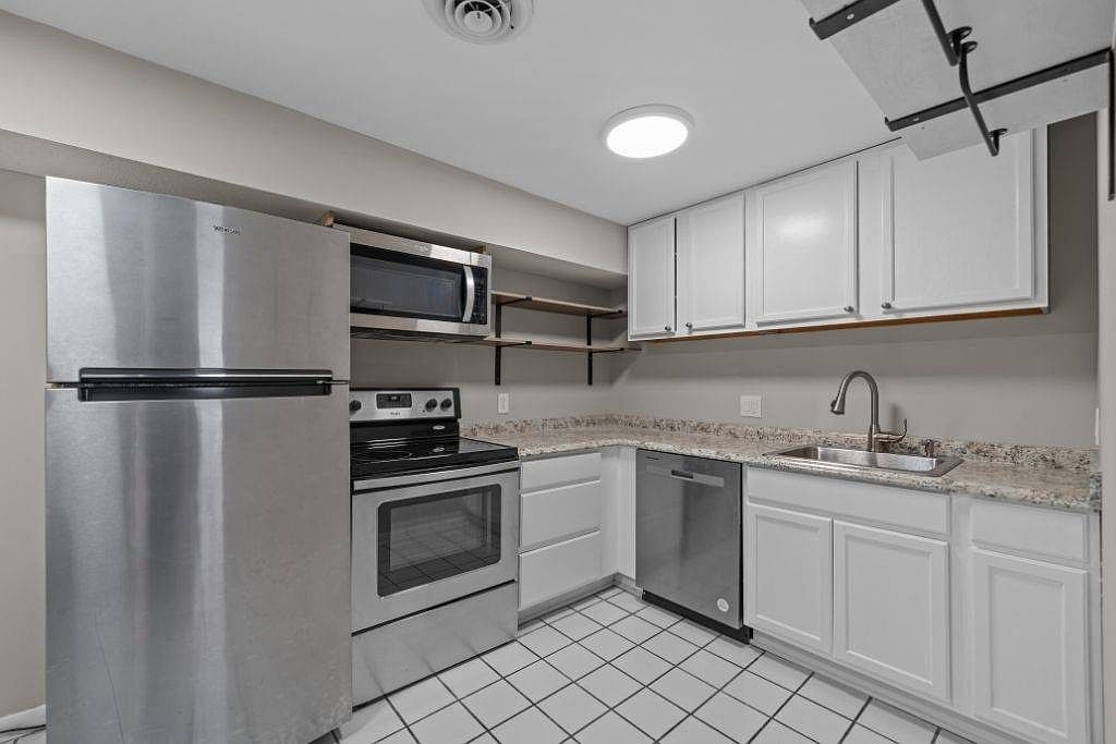 3682 N Main St APT 6 Fall River, MA 02720 - Thumbnail 5