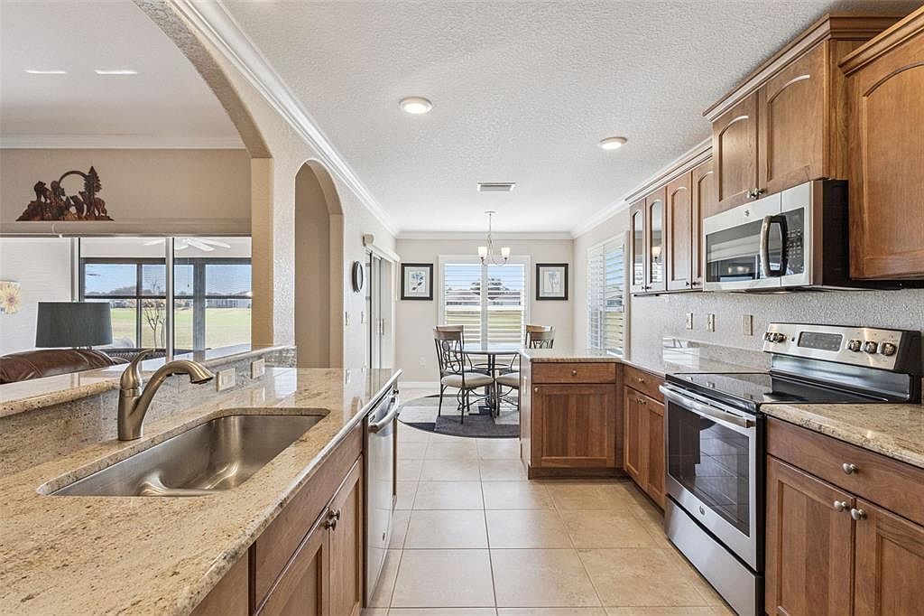 27143 Roanoke Dr Leesburg, FL 34748 - Thumbnail 5