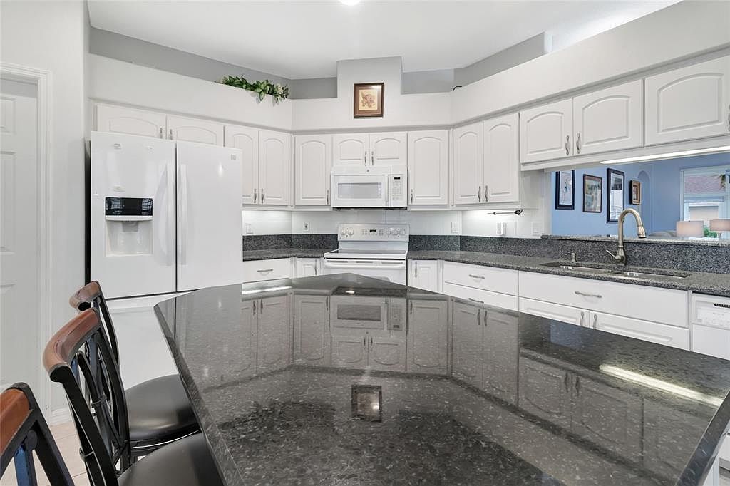 26903 Honeymoon Ave Leesburg, FL 34748 - Thumbnail 5