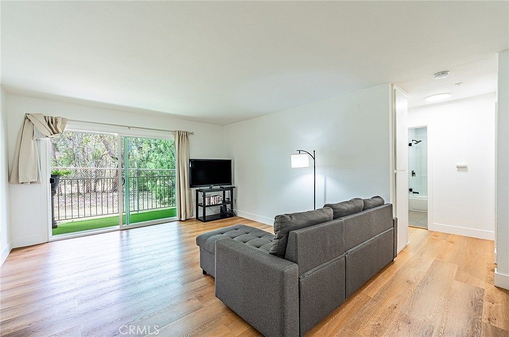 1108 Camino Real APT 306 Redondo Beach, CA 90277 - Thumbnail 5