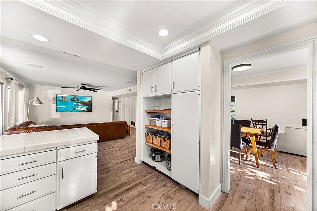 1341 Nettleton Ct Riverside, CA 92506 - Thumbnail 5