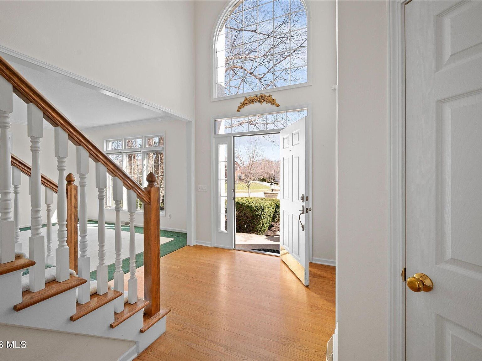 26281 Seminary Rd Perrysburg, OH 43551 - Thumbnail 5