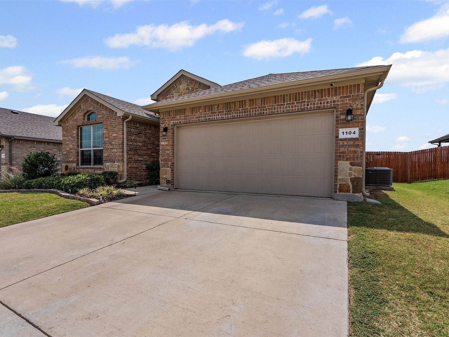 1104 Dublin Dr Cleburne, TX 76033 - Thumbnail 5