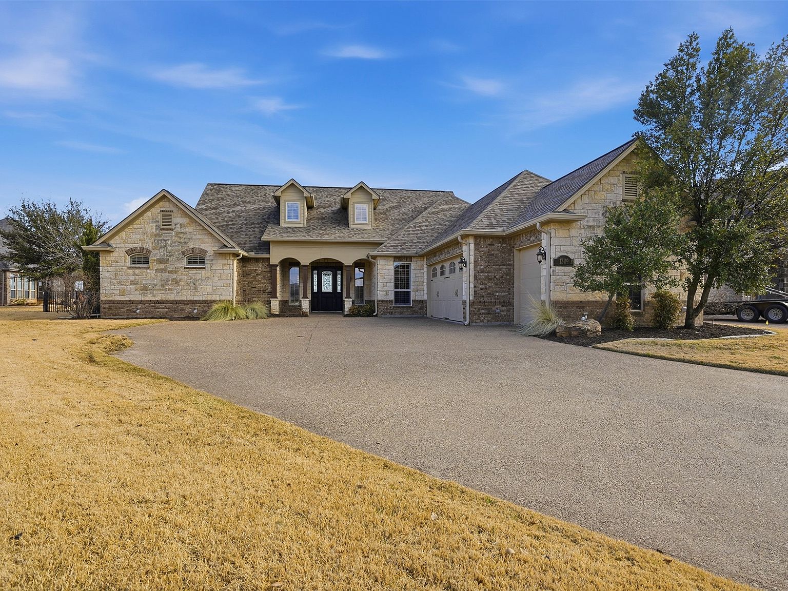 1309 Amsterdam Ct Granbury, TX 76048 - Thumbnail 5