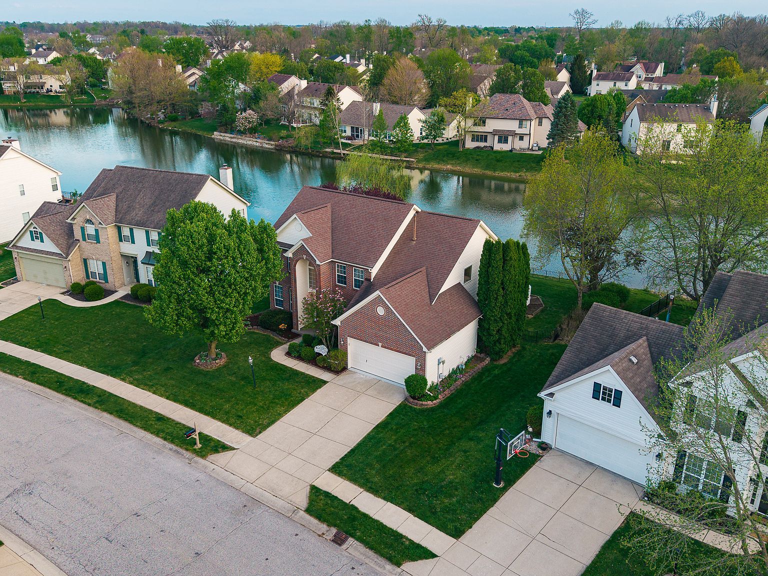 12541 Tealwood Dr Indianapolis, IN 46236 - Thumbnail 5