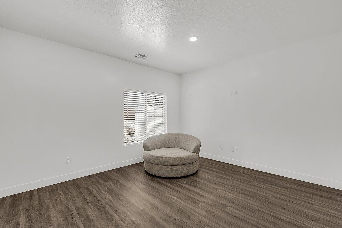 5654 S Duel Ln Saint George, UT 84790 - Thumbnail 5