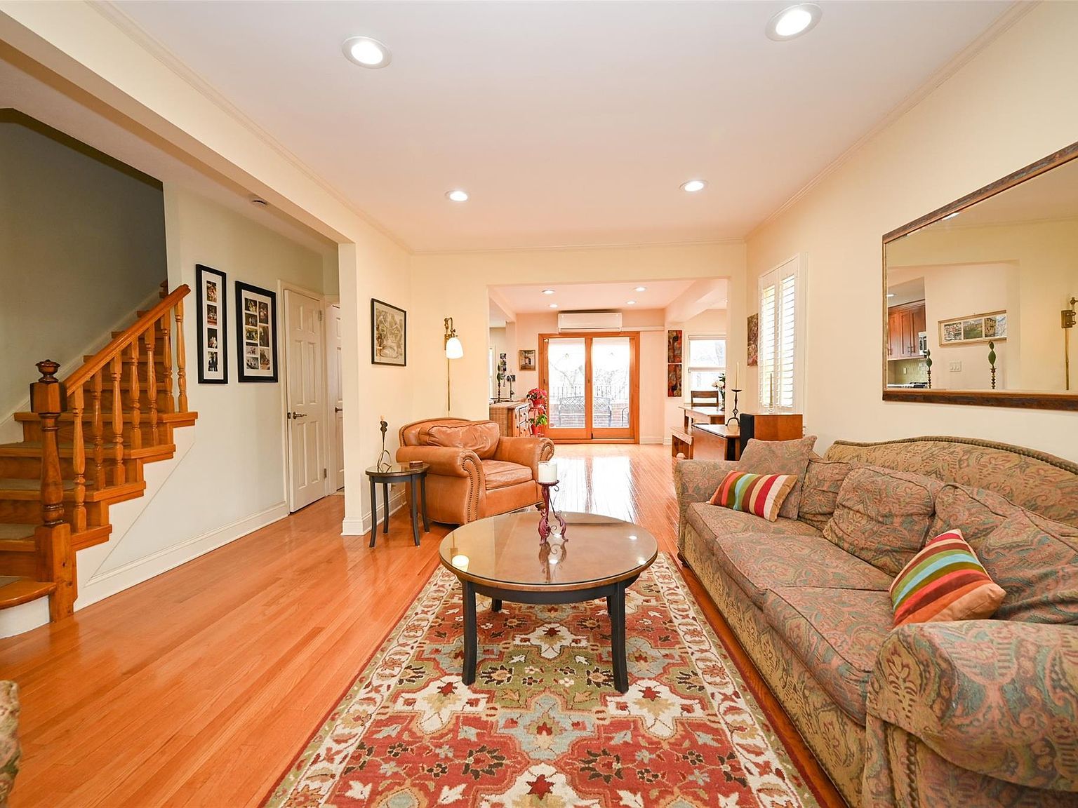 7037 175th St Flushing, NY 11365 - Thumbnail 5