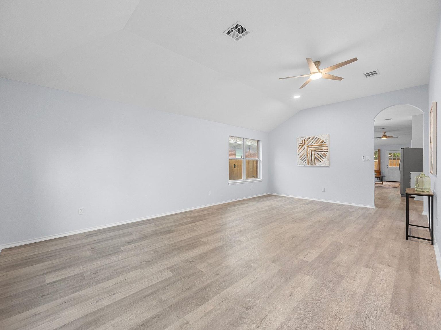 1821 Rachel Ln Round Rock, TX 78664 - Thumbnail 5