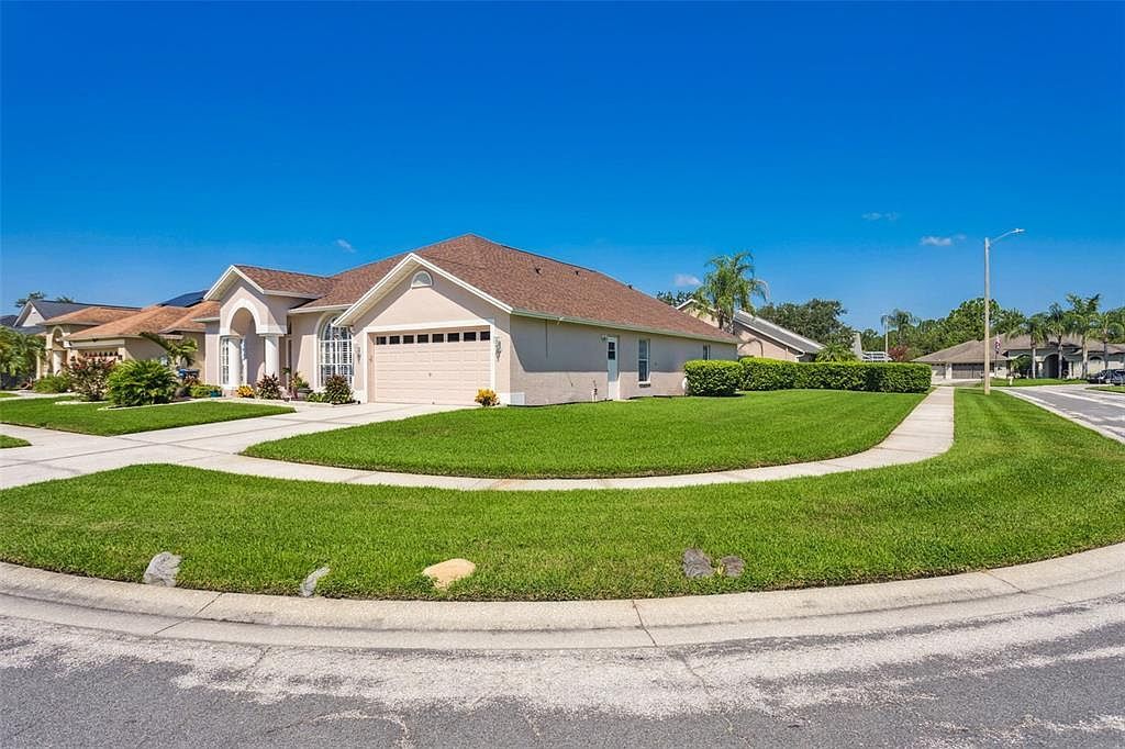 10020 Cypress Shadow Ave Tampa, FL 33647 - Thumbnail 5