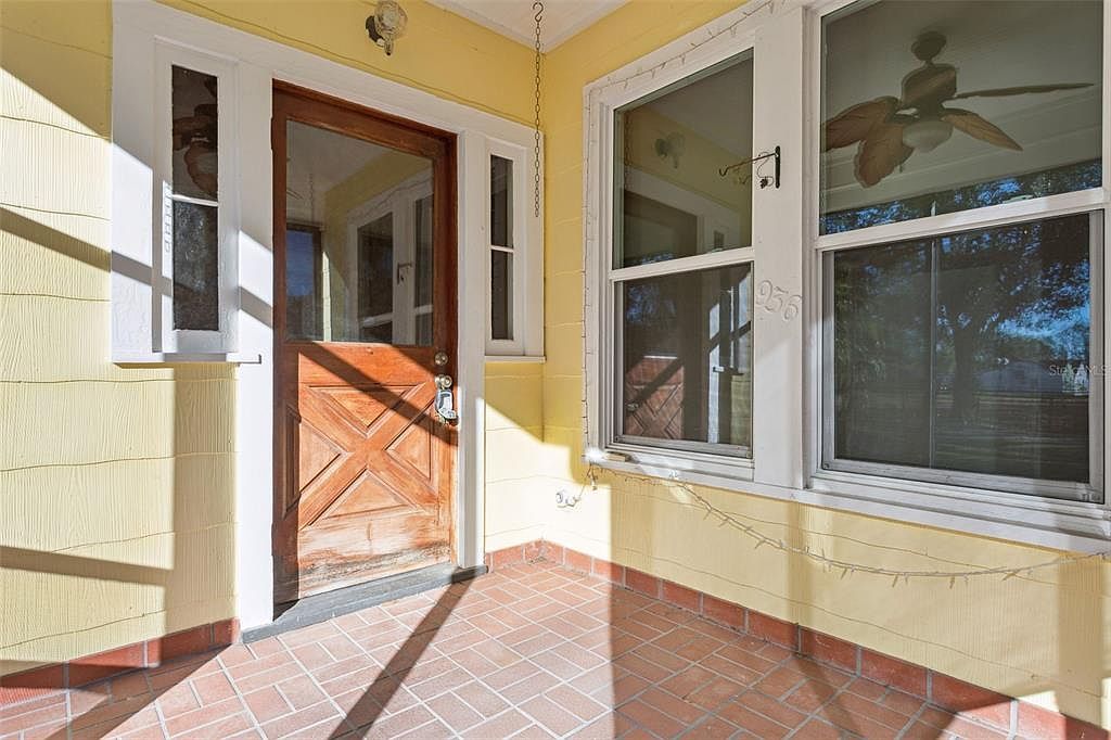 8132 Honey Bee Ln Tampa, FL 33635 - Thumbnail 5