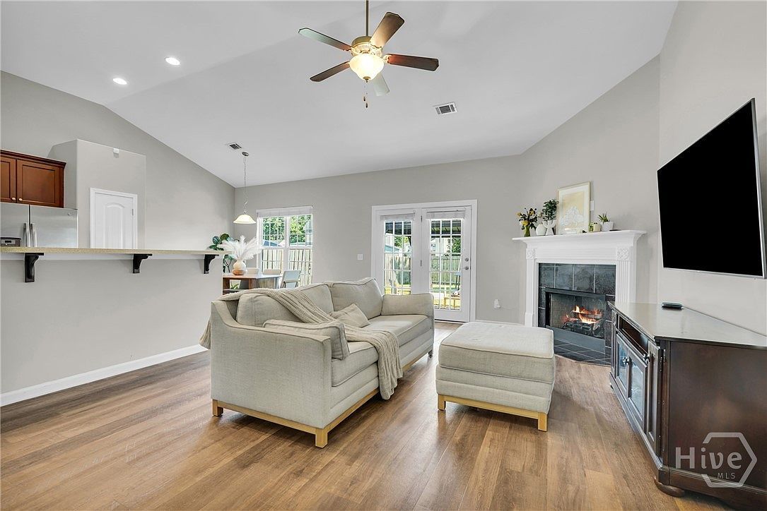 13 Twin Oaks Pl Savannah, GA 31407 - Thumbnail 5