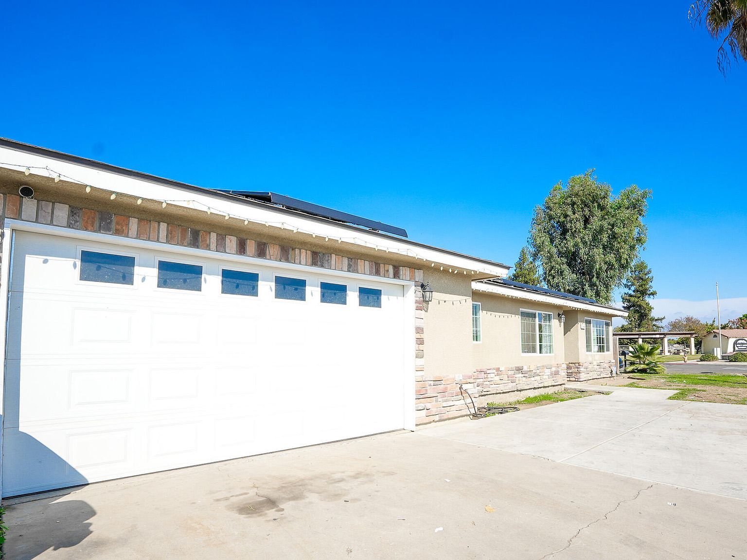 840 E Bardsley Ave Tulare, CA 93274 - Thumbnail 5