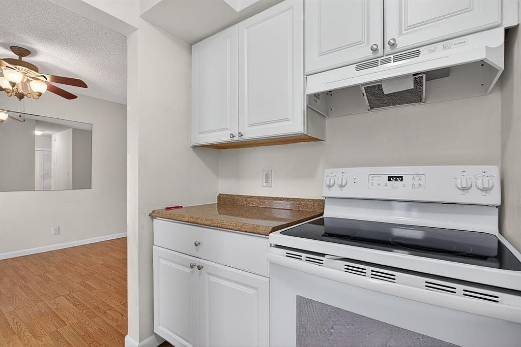 2115 NE 42nd Ct APT 103 Lighthouse Point, FL 33064 - Thumbnail 5