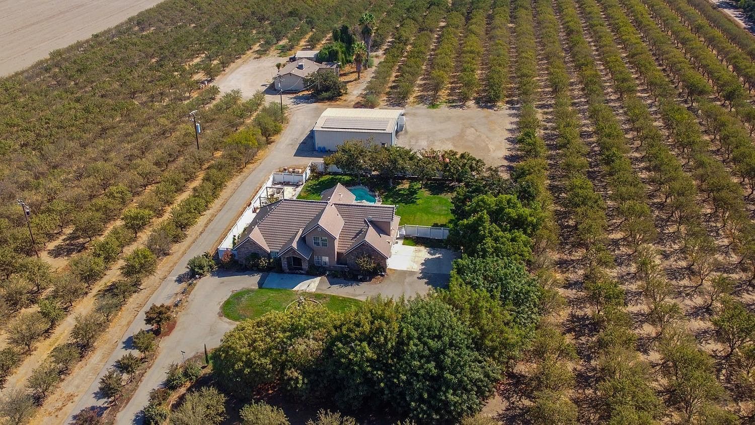 19360 Maple Ave Laton, CA 93242 - Thumbnail 5