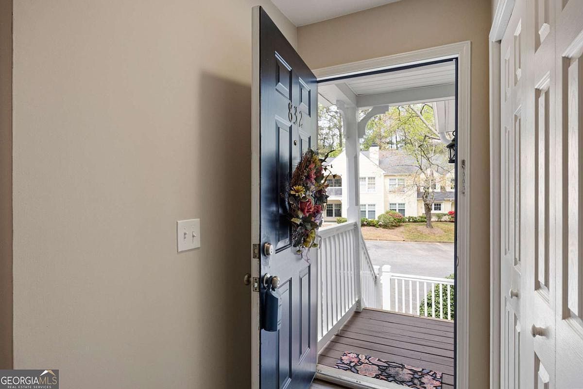 832 Cannon Run Marietta, GA 30064 - Thumbnail 5