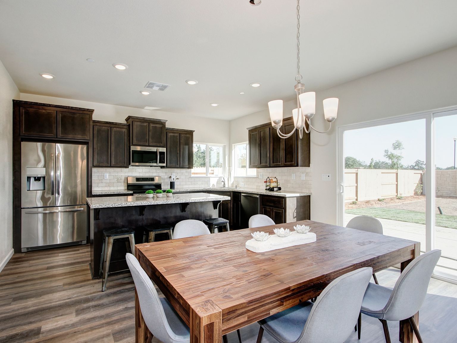 1313 River Run Cir Galt, CA 95632 - Thumbnail 5