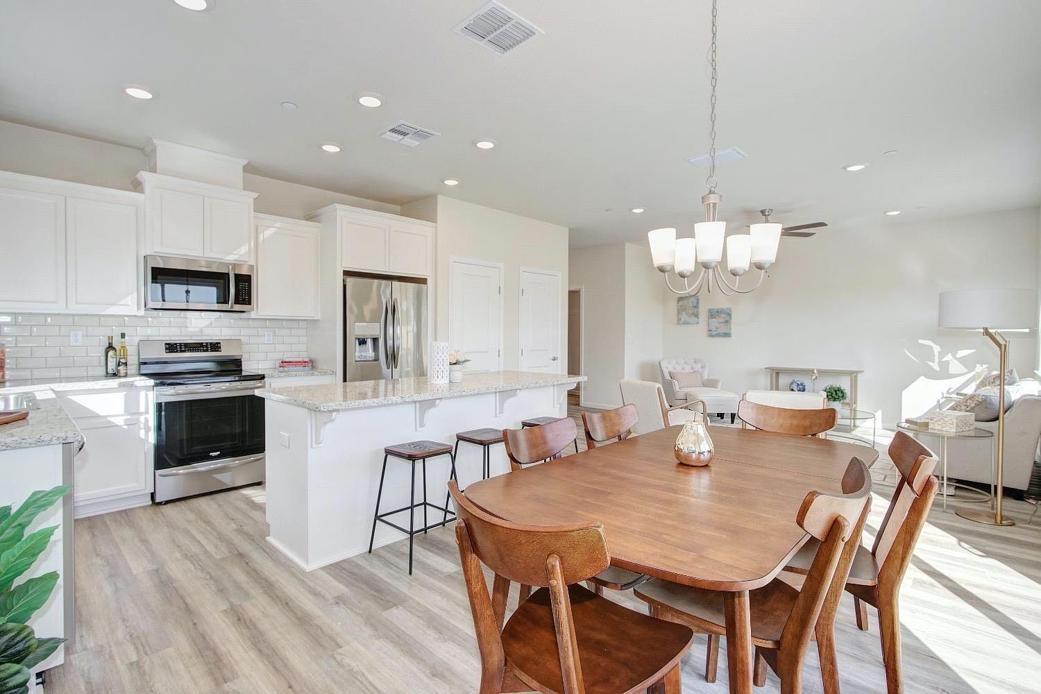 1352 River Run Cir Ione, CA 95640 - Thumbnail 5