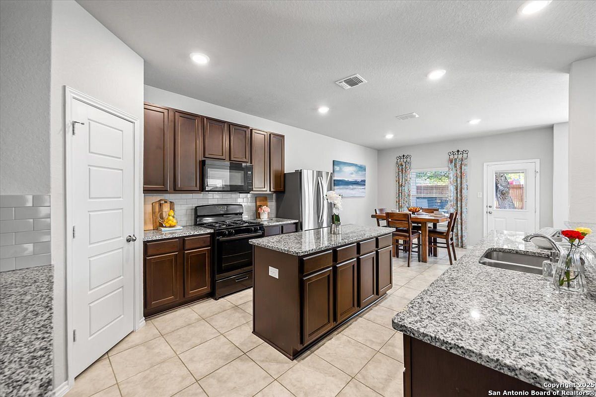 140 Whitetail Pass San Antonio, TX 78253 - Thumbnail 5