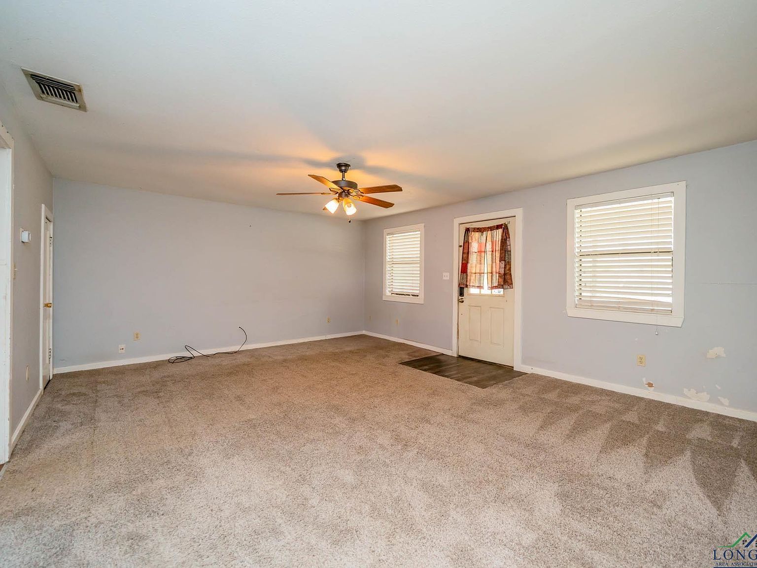 109 N Stewart St White Oak, TX 75693 - Thumbnail 5