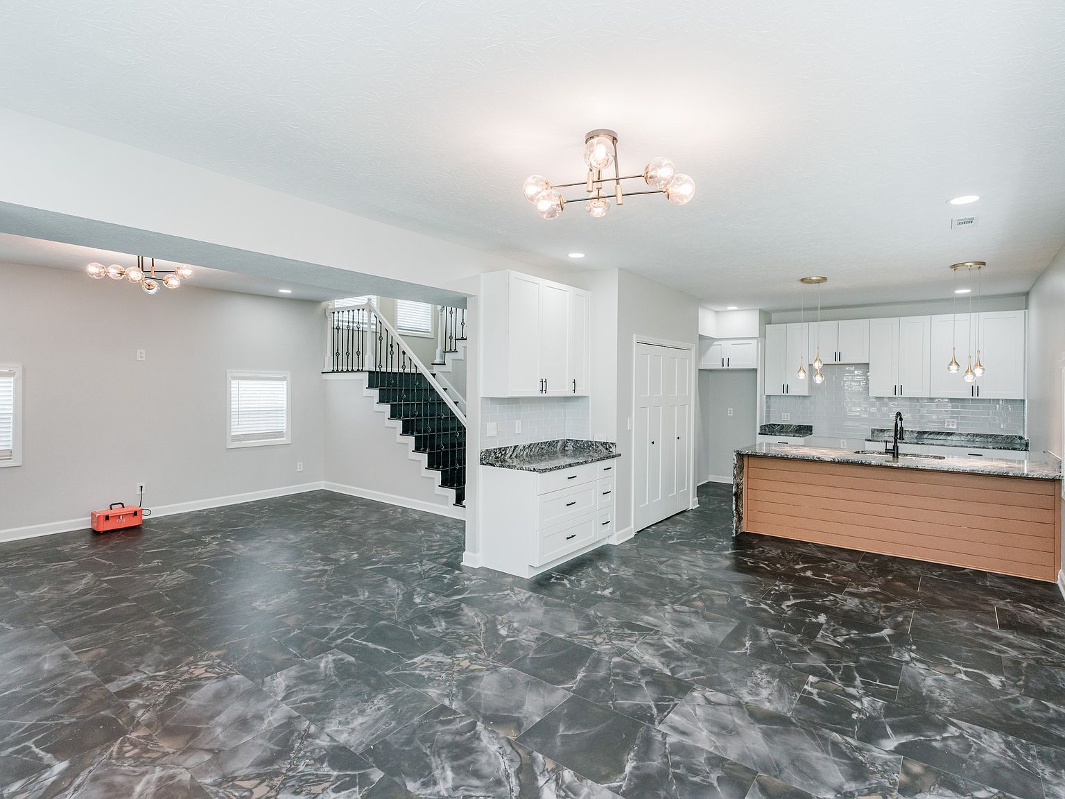 221 Eastern Ave Indianapolis, IN 46201 - Thumbnail 5