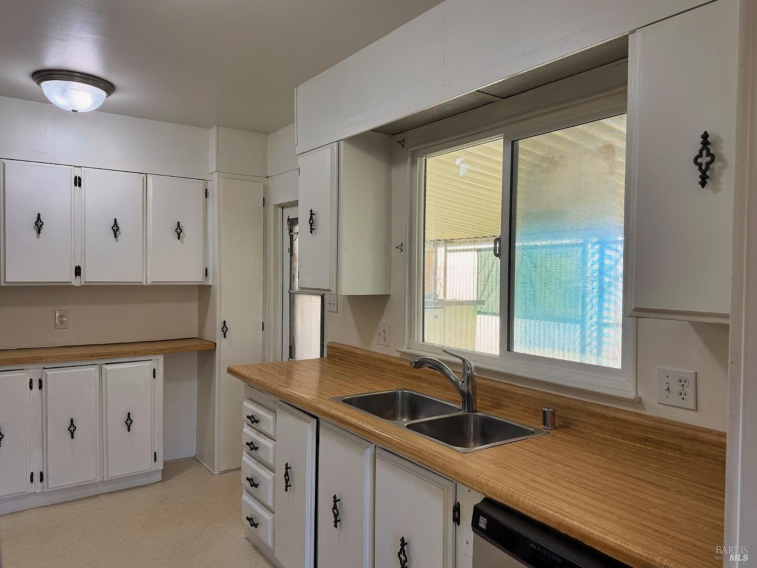 10755 Mobile Village Way Willits, CA 95490 - Thumbnail 5