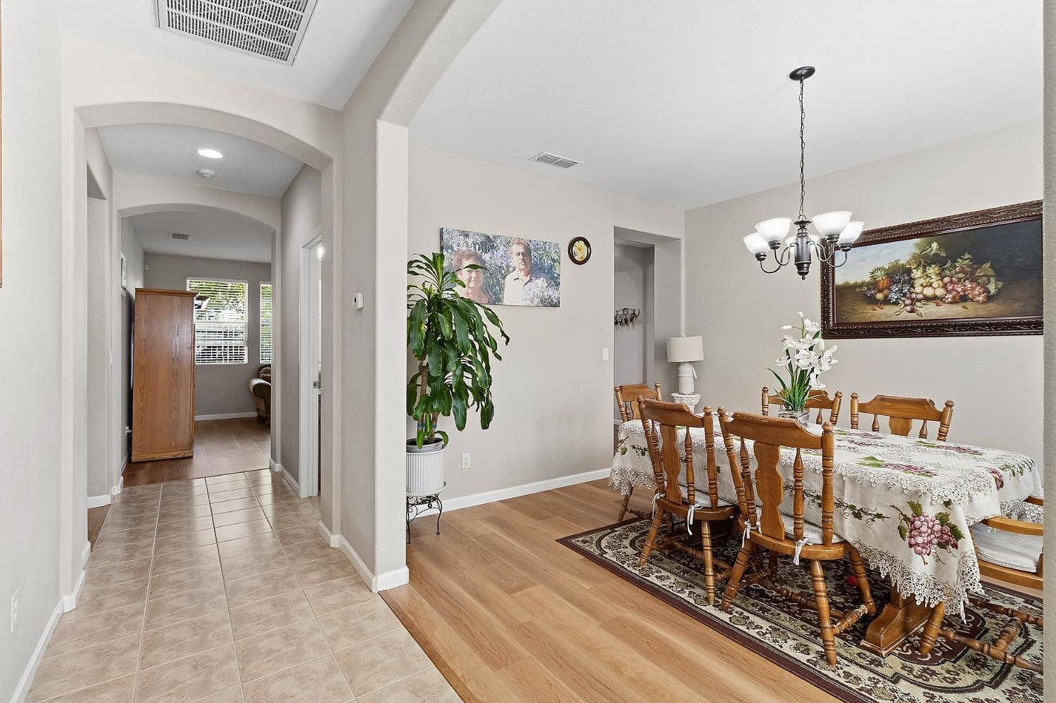 2857 Maybrook Dr Sacramento, CA 95835 - Thumbnail 5