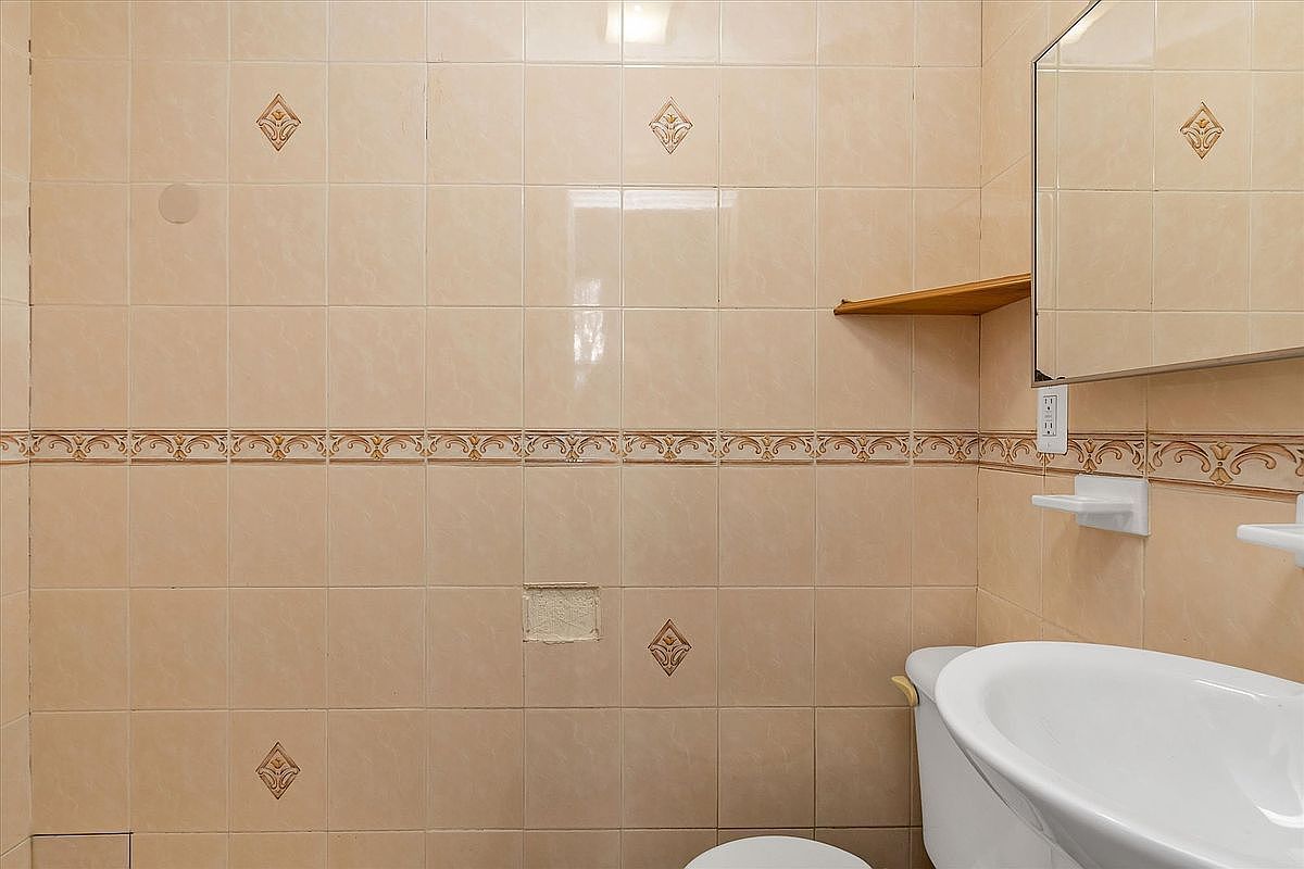 11-41 123rd St College Pt, NY 11356 - Thumbnail 5