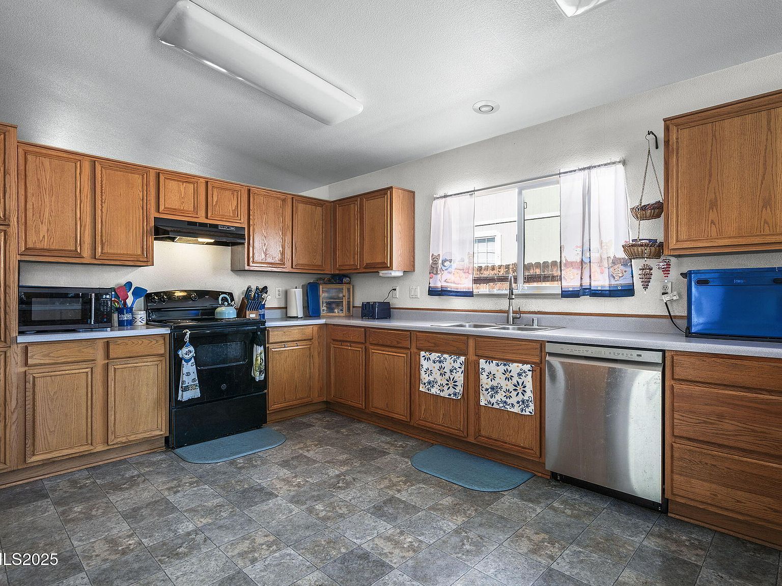 18260 Alderwood Ct Reno, NV 89508 - Thumbnail 5