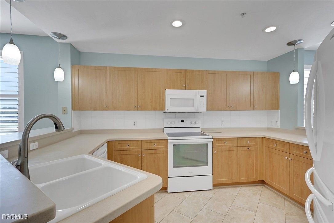 4005 Palm Tree Blvd APT 208 Cape Coral, FL 33904 - Thumbnail 5