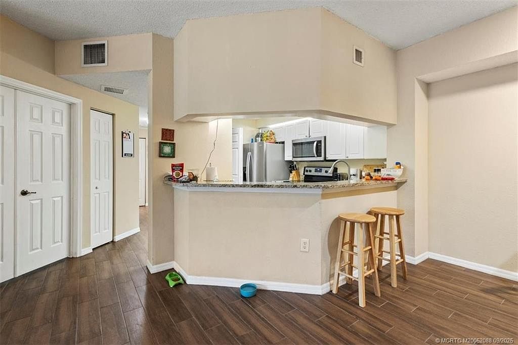 3023 Alcazar Pl APT 201 Palm Beach Gardens, FL 33410 - Thumbnail 5