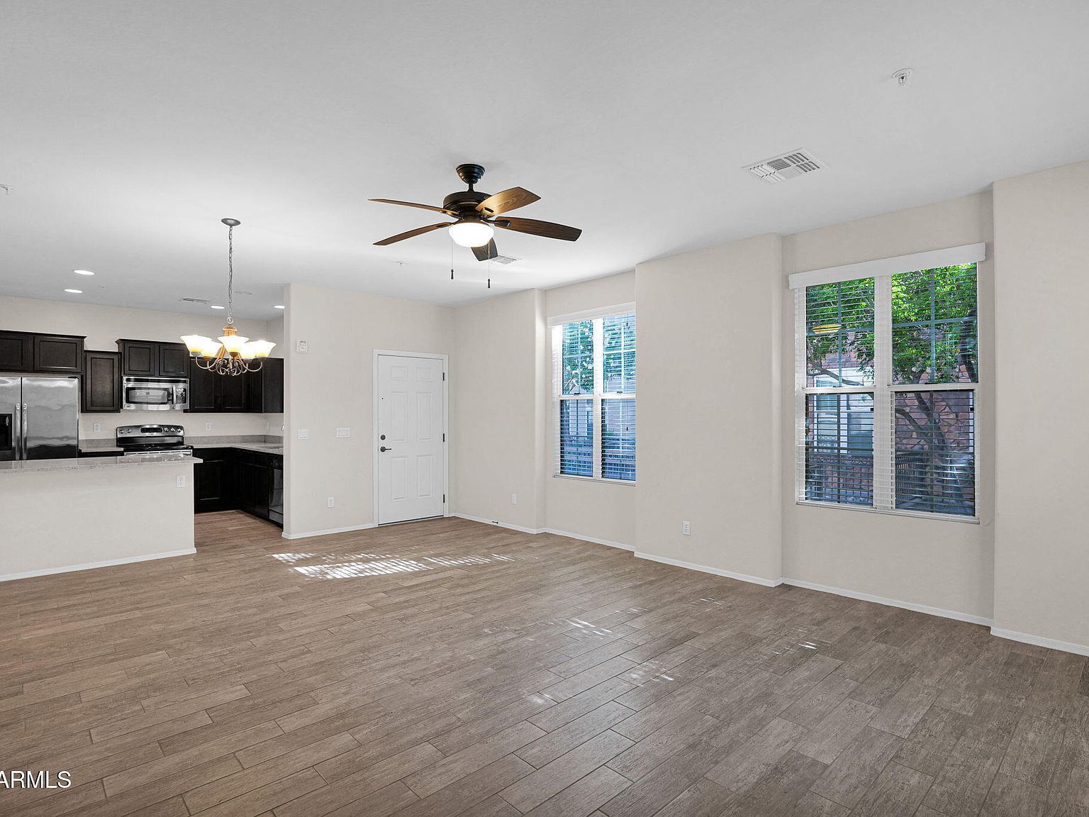 4761 E Portola Valley Dr UNIT 102 Gilbert, AZ 85297 - Thumbnail 5