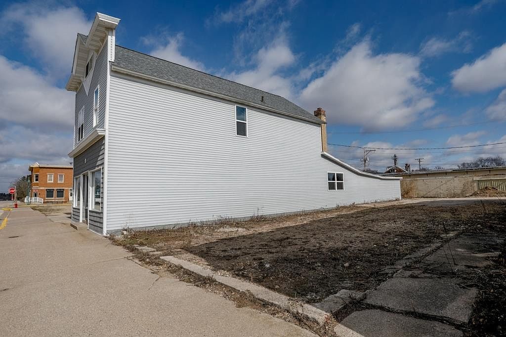 112 E Garfield Ave Marion, WI 54950 - Thumbnail 5