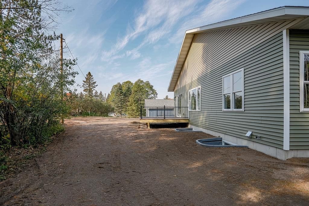 1003 E 10th St Merrill, WI 54452 - Thumbnail 5