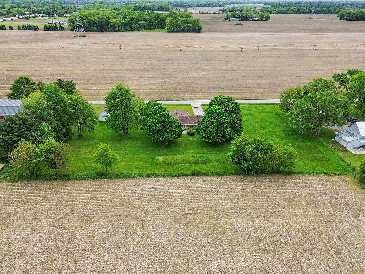 56729 Tulip Rd New Carlisle, IN 46552 - Thumbnail 5