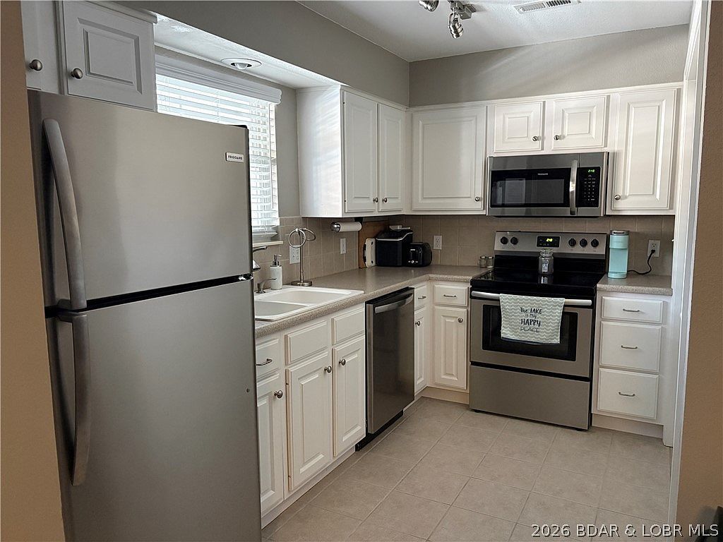 40 Lighthouse Rd Unit 2-202 Lake Ozark, MO 65049 - Thumbnail 5