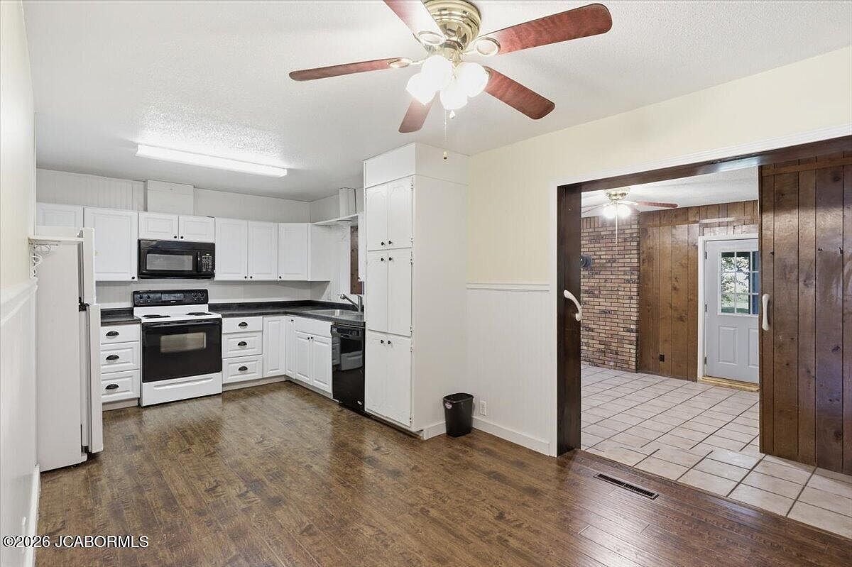 101 W Haynes St Eldon, MO 65026 - Thumbnail 5