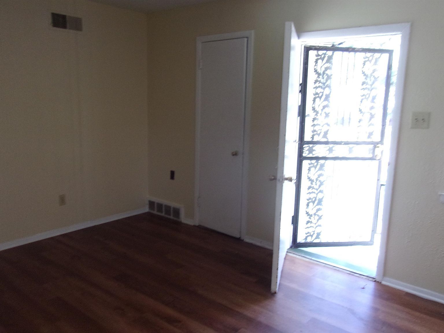 3667 Southland Dr Memphis, TN 38109 - Thumbnail 5