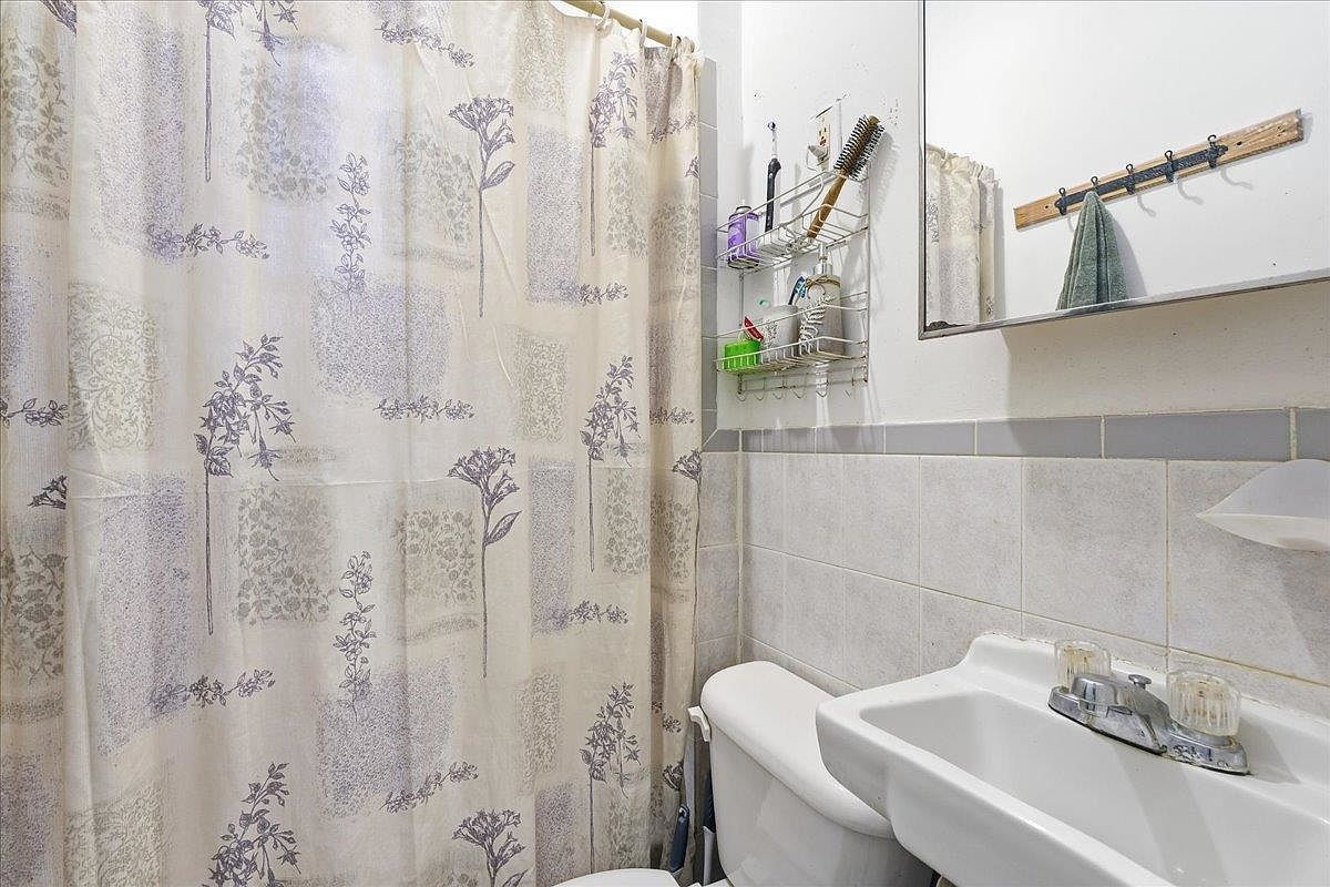 509 Monastery Pl Union City, NJ 07087 - Thumbnail 5