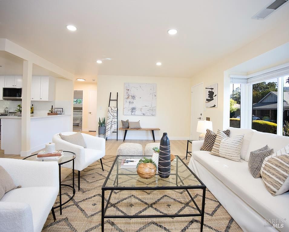 4 Valley Green St Santa Rosa, CA 95409 - Thumbnail 5