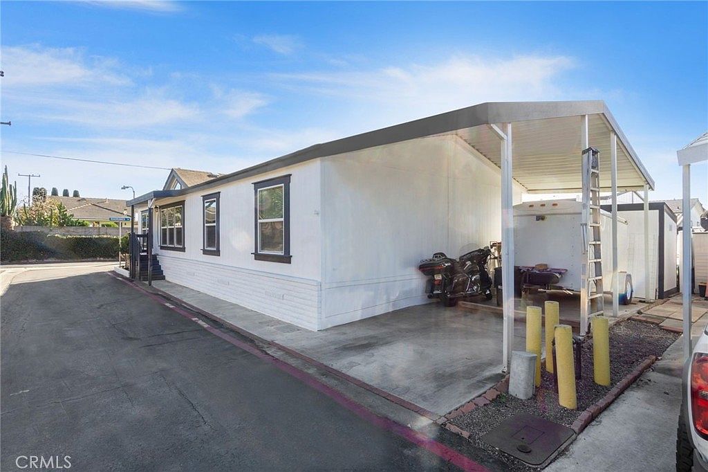 209 Road Runner Ln Fountain Valley, CA 92708 - Thumbnail 5