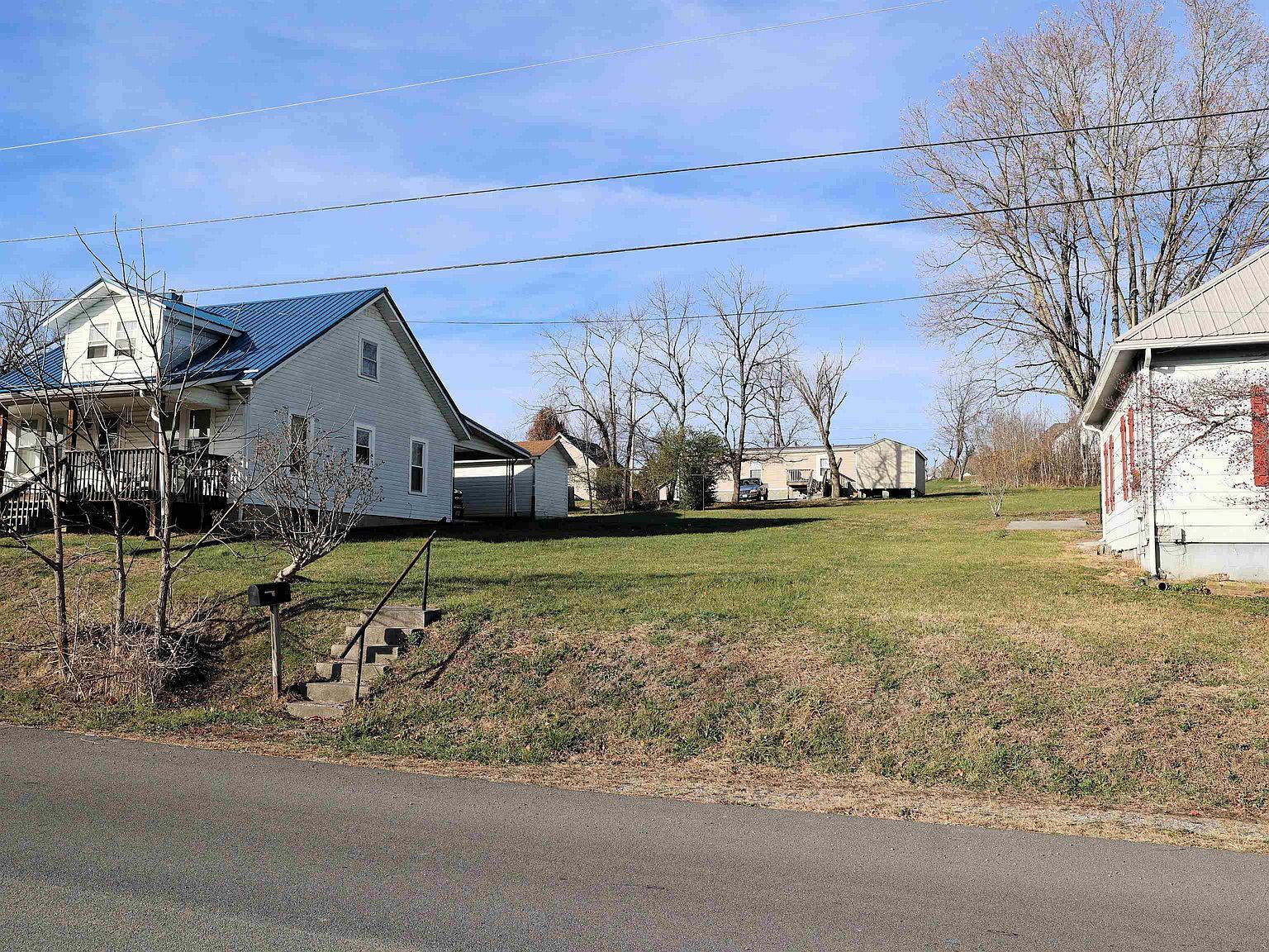 639 5th St NE Pulaski, VA 24301 - Thumbnail 5