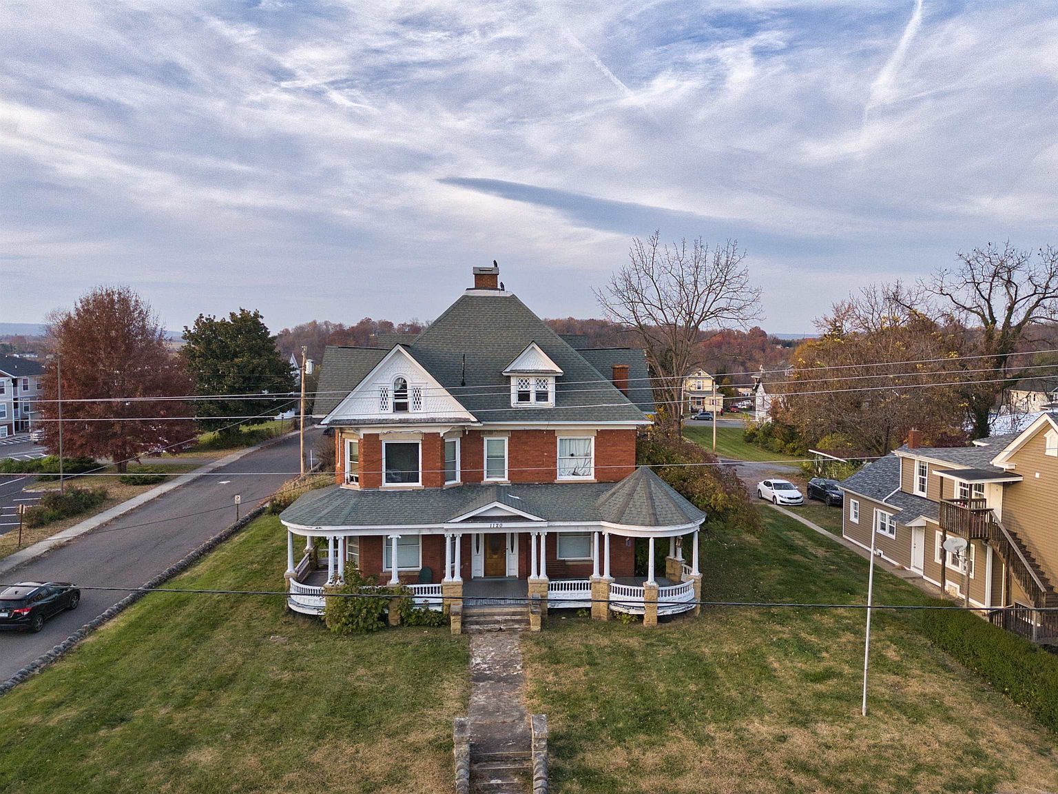 1120 Downey St Radford, VA 24141 - Thumbnail 5