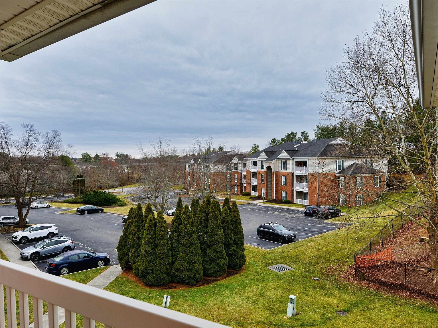 305 N Knollwood Dr SUITE 5304 Blacksburg, VA 24060 - Thumbnail 5