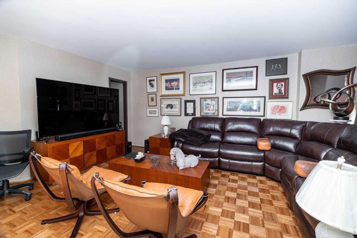 2336 Harmon Cove Tower, Secaucus, NJ, USA, 7094 - Thumbnail 5