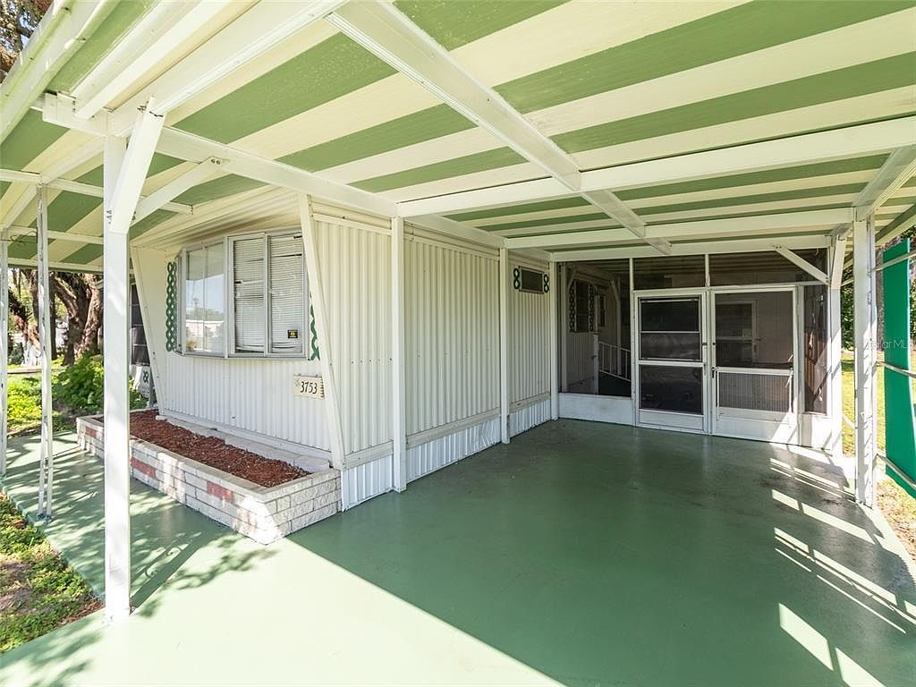 3753 Muller Dr Zephyrhills, FL 33540 - Thumbnail 5