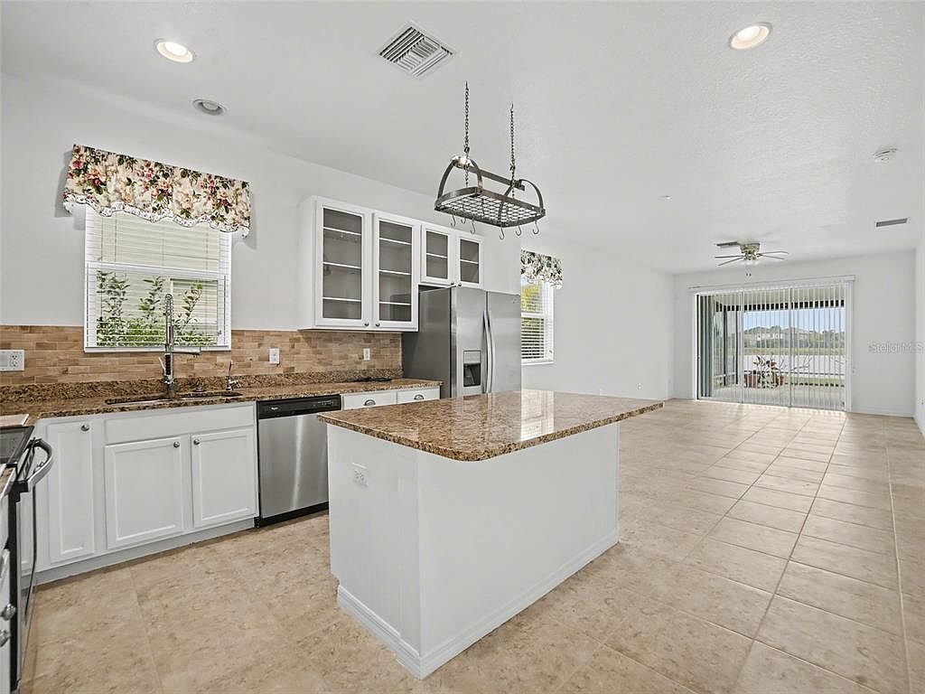 10346 Celtic Ash Dr Ruskin, FL 33573 - Thumbnail 5