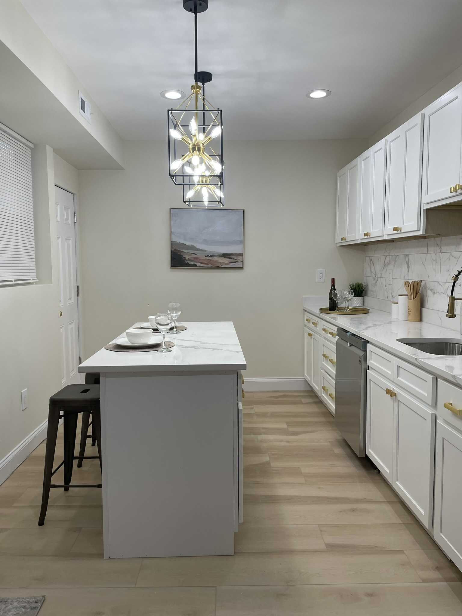 2720 Ellicott Driveway, Baltimore, MD, USA, 21216 - Thumbnail 5