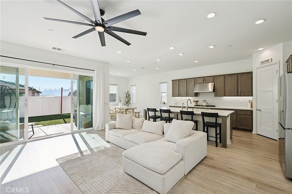 39481 Chamise Temecula, CA 92591 - Thumbnail 5